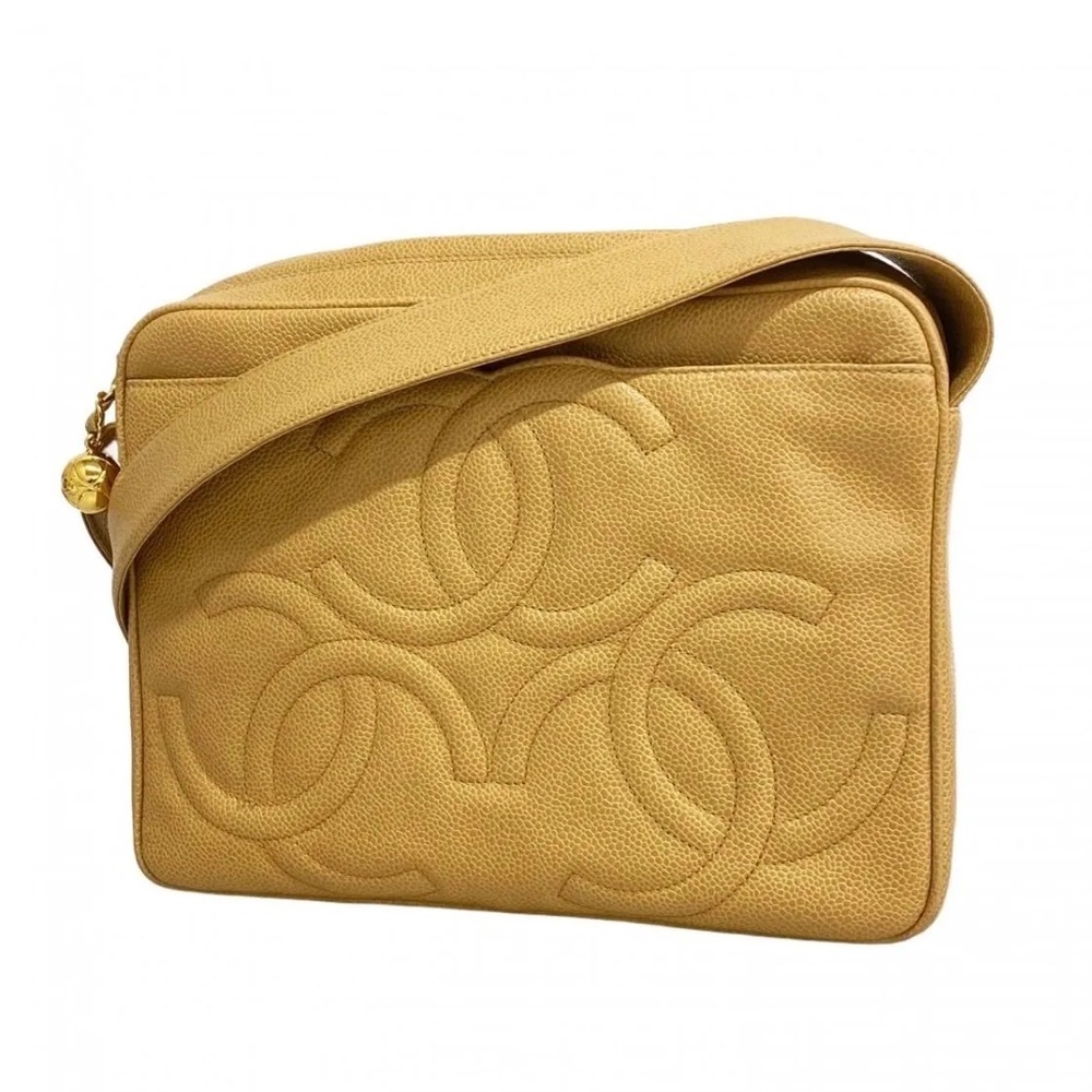 SOLD!!!
CHANEL TRIPPLE CC CAVIAR LEATHER